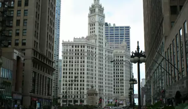 Небостъргачи  - Ригли в Чикаго