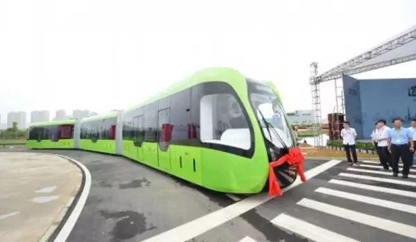 В Китай вече пътува първият влак без машинист