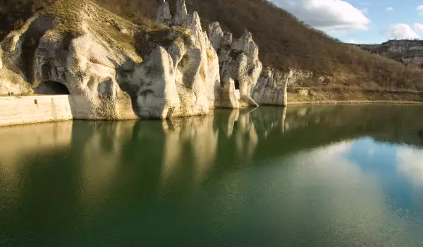 Пет удивителни места в България, за които малко хора знаят