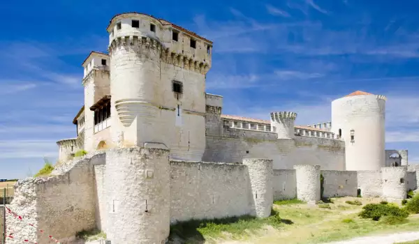 Замъкът Cuéllar в Сеговия, Испания