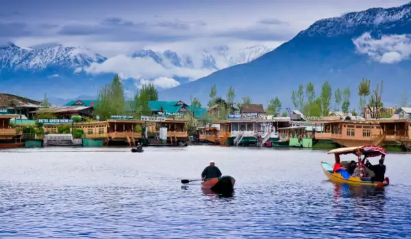 Езерото Дал, Кашмир