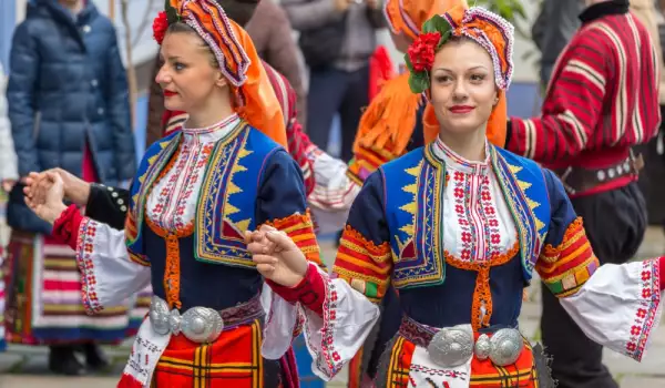 Съборът в село Търнава отново събира фолклорни състави от цялата страна