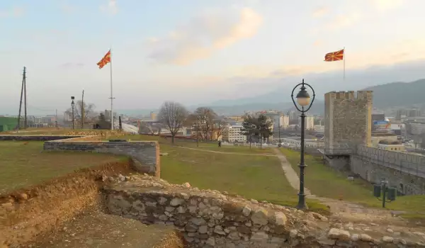 Средновековната крепост Скопско кале