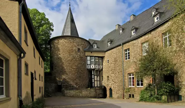 Замък Хохенлимбург
