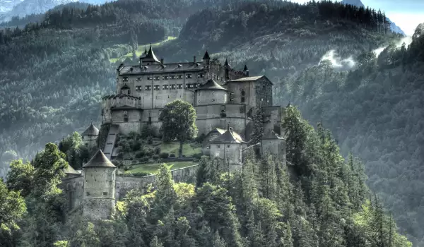 Замъкът Ерлебнисбург (Хоенверфен) в Австрия