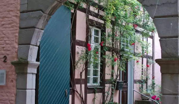 Кайзерсверт, Дюселдорф