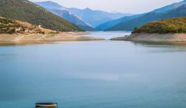 Езерото Тиквеш