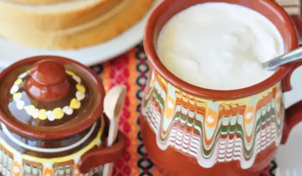 Фестивал на киселото мляко в Родопите разкрива тайната на българския йогурт