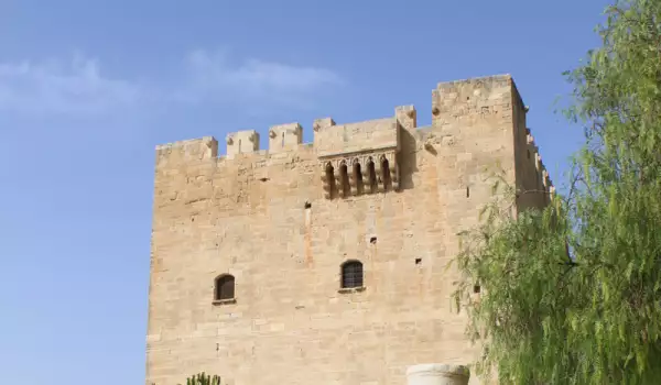 Замъкът Колоси в Кипър