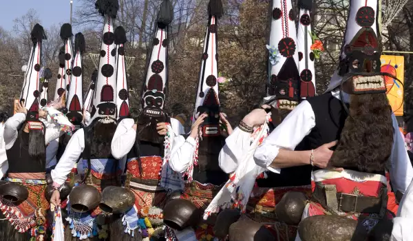 Кукерски карнавал в Широка лъка