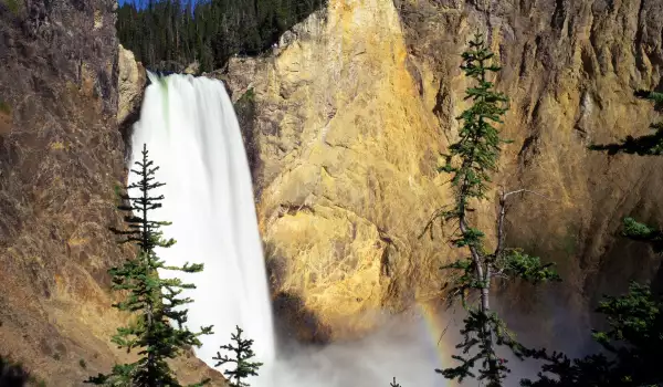 Долните водопади Йосемити