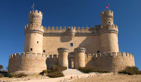 Замъкът Мансанарес в Испания