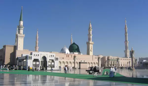 Джамията Масджид ал Набауи в Медина