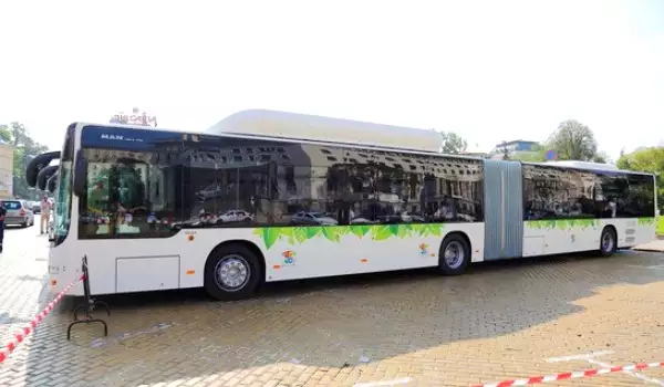 Нови автобуси в София