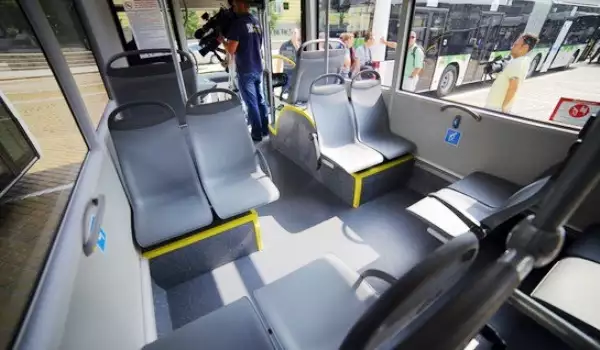 Бутони ще отварят вратите в столичния градски транспорт