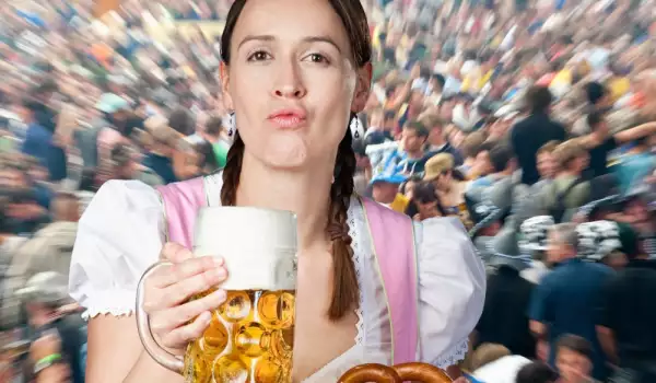 Пияници от цял свят обръщат бири на Октоберфест