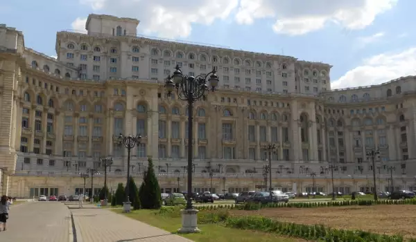 парламент в букурещ