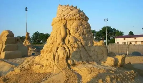 Пясъчна фигура