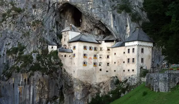 Замъкът Предяма в Словения