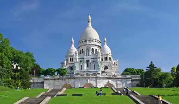 Катедралата Сакре Кьор в Париж