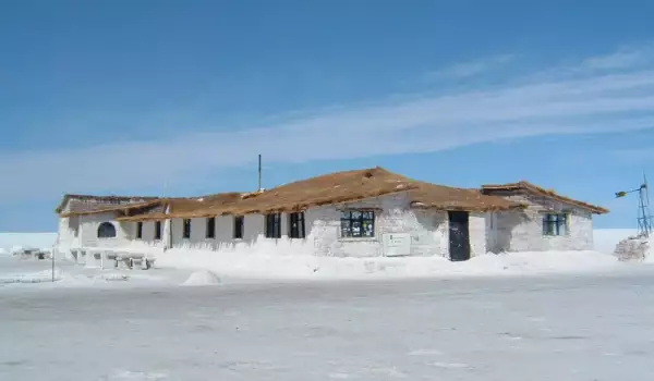 Соленият хотел в Боливия: Уникален по рода си