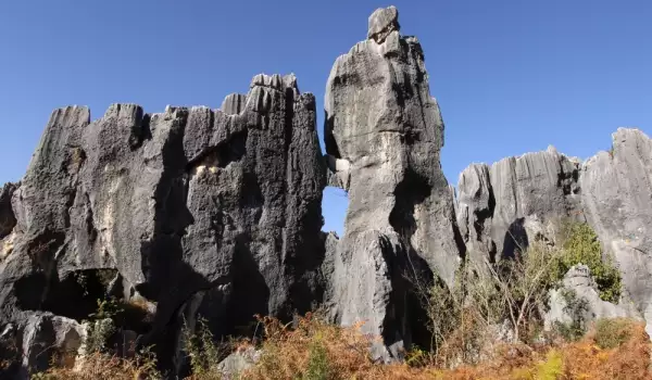 Каменна Гора в Китай