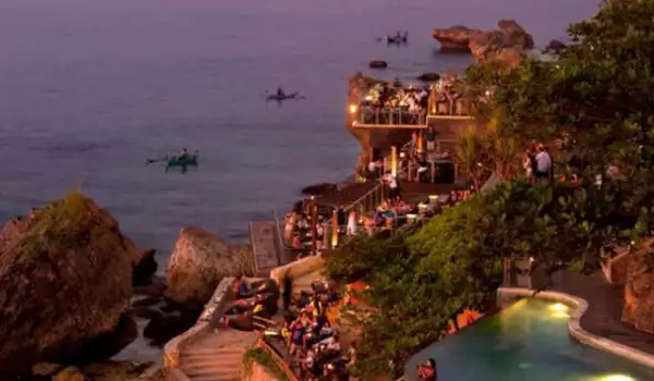 The Rock Bar