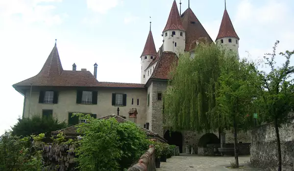 Замъкът Тун в Швейцария