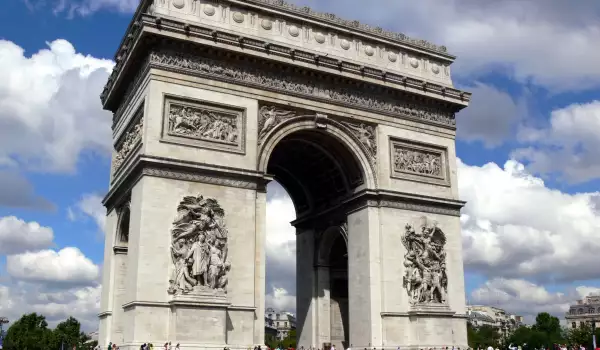 Триумфалната Арка в Париж