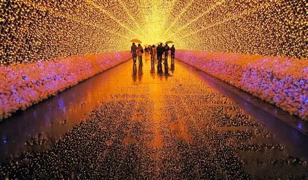 Тунелите на светлината в Япония