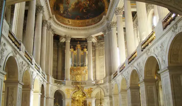 Цървката във Версайския дворец