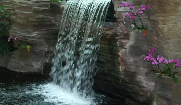 Най-екзотичният водопад се намира в Румъния