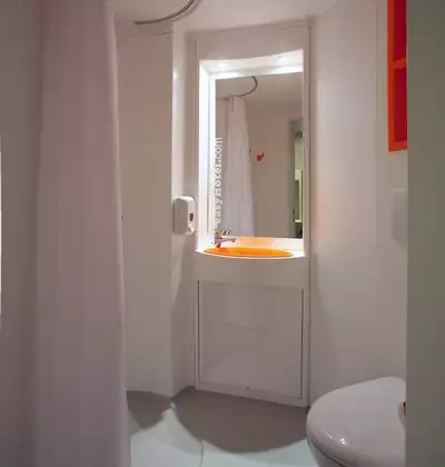 easyHotel Sofia – LOW COST – нискобюджетен бизнес хотел София