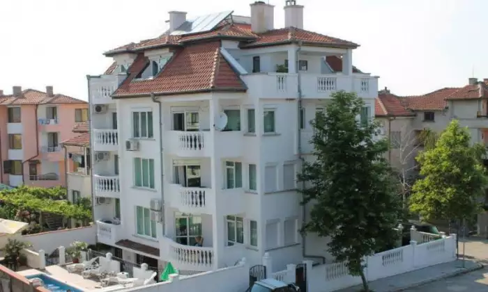 Семеен хотел Веселина Черноморец