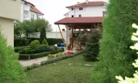Дом Елена Черноморец